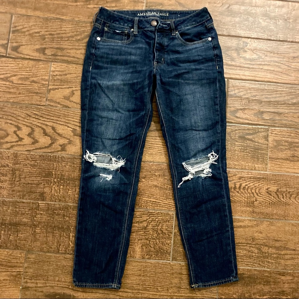 American Eagle Outfitters ripped jeans